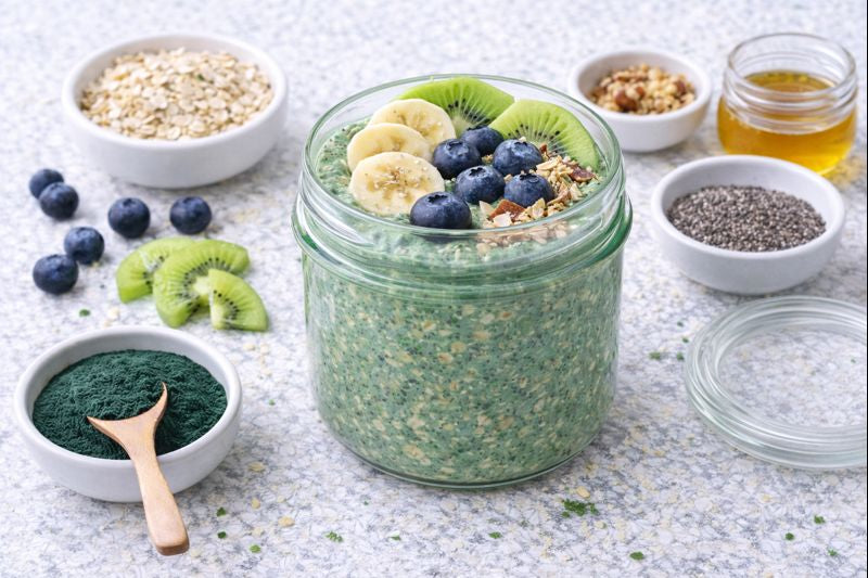Green Overnight Oats with Spirulina