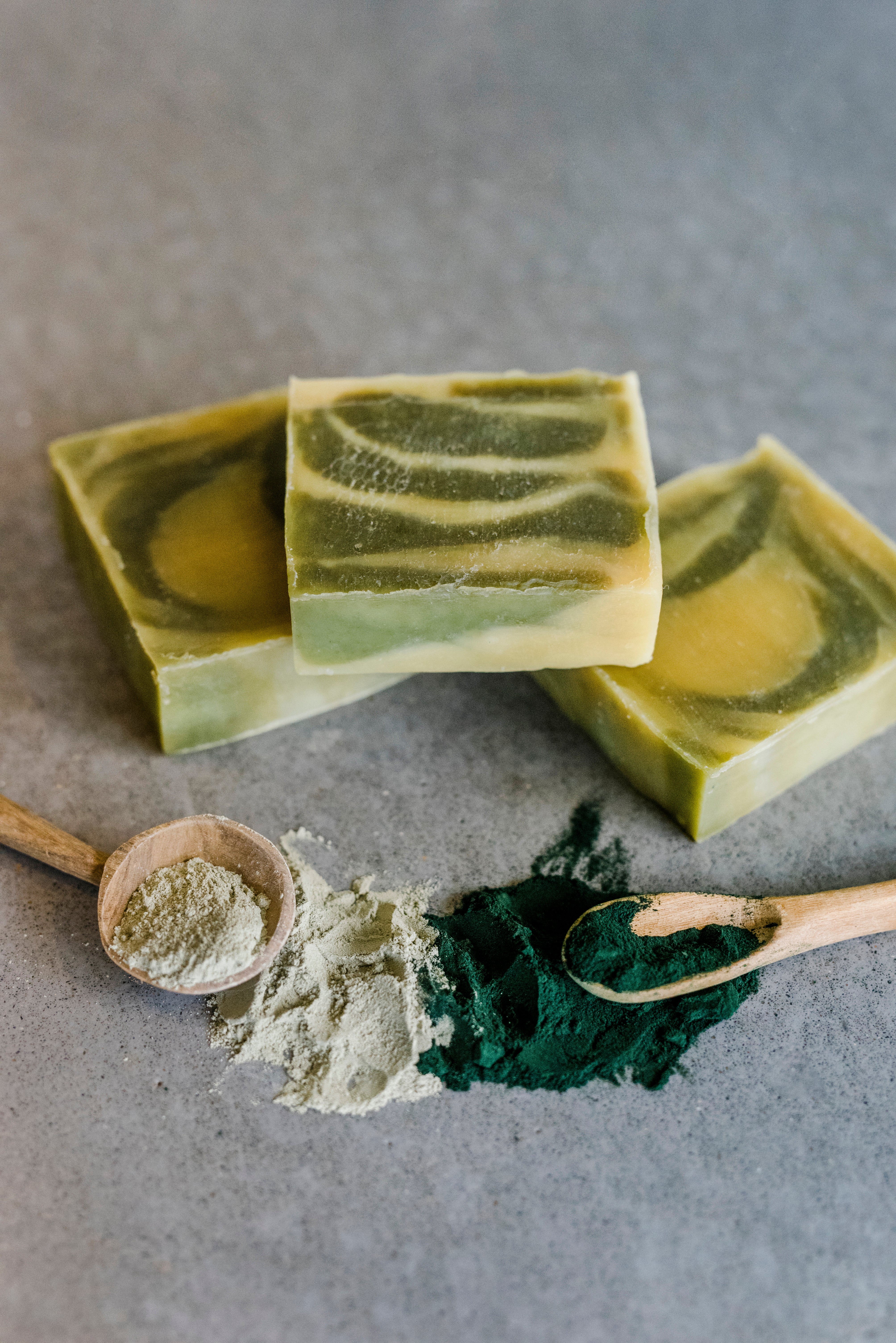 Jojoba Haarseife mit biologischem Spirulina-Pulver