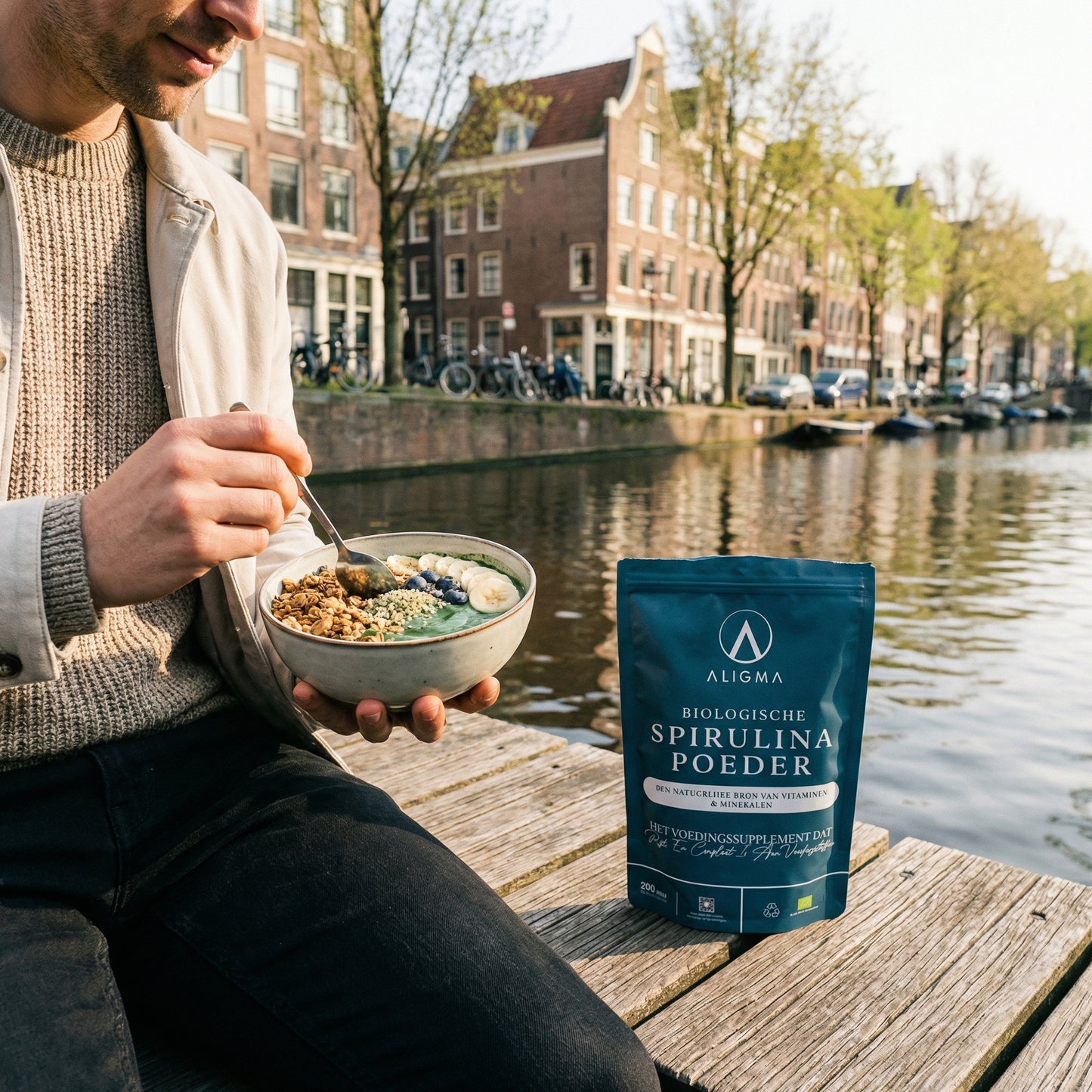 Organic Spirulina powder superfood